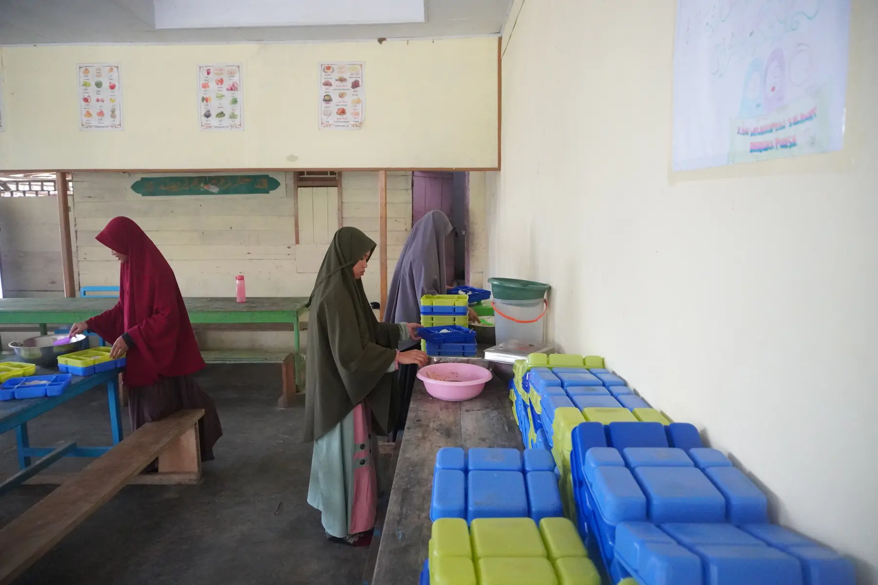 Sedekah Beras untuk Santri Yatim dan Dhuafa 4