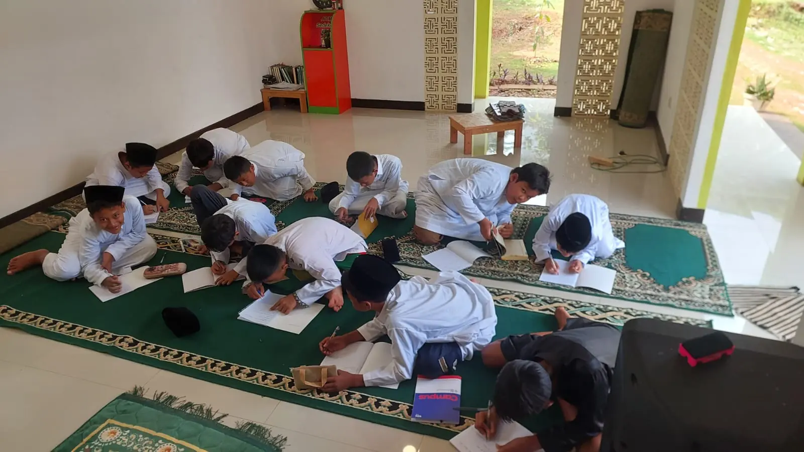Bantuan Kesehatan untuk Dhuafa 3